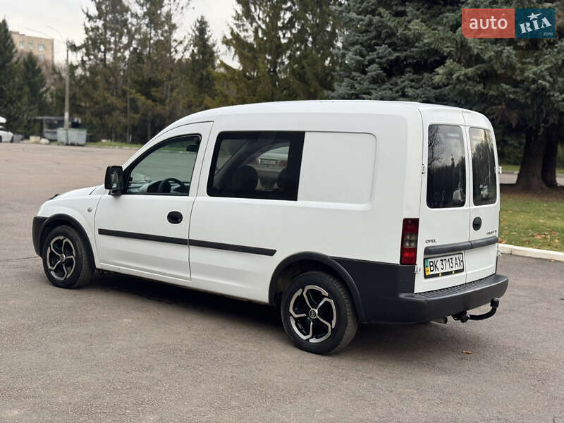 Минивэн Opel Combo 2002 в Ровно