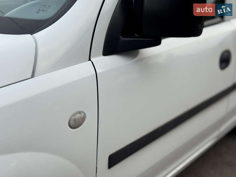 Минивэн Opel Combo 2002 в Ровно