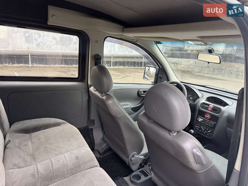Минивэн Opel Combo 2002 в Ровно