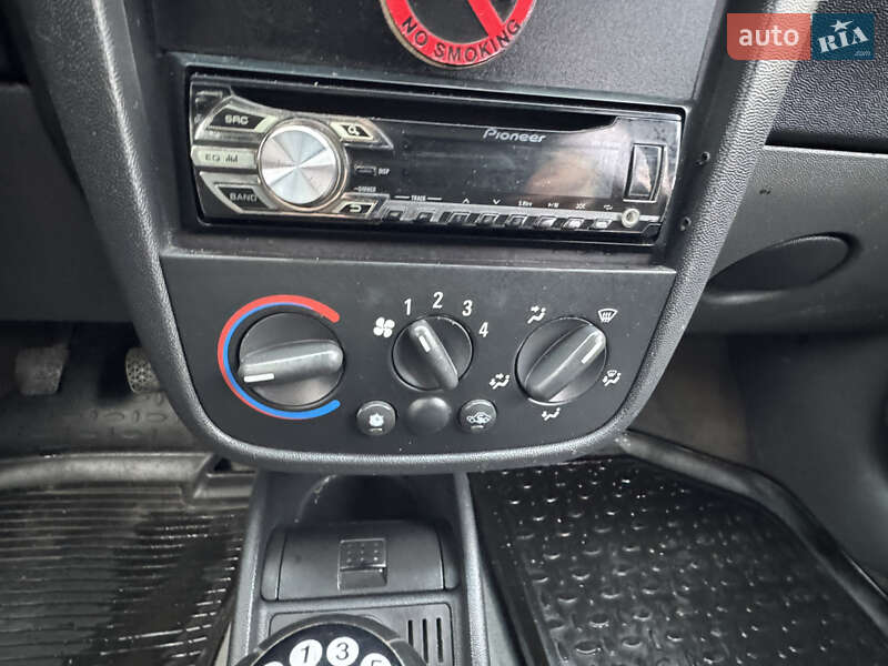 Минивэн Opel Combo 2002 в Ровно