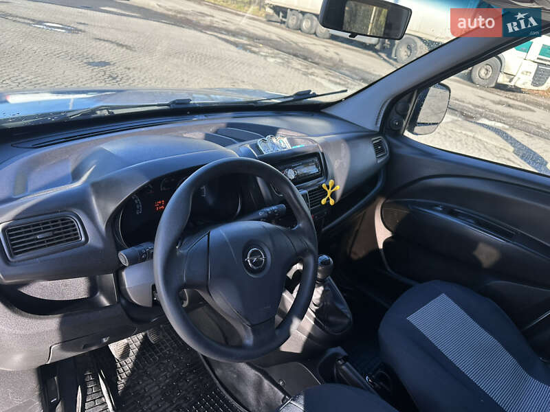 Мінівен Opel Combo 2012 в Львові фото 30 Мінівен Opel Combo 2012 в Львові