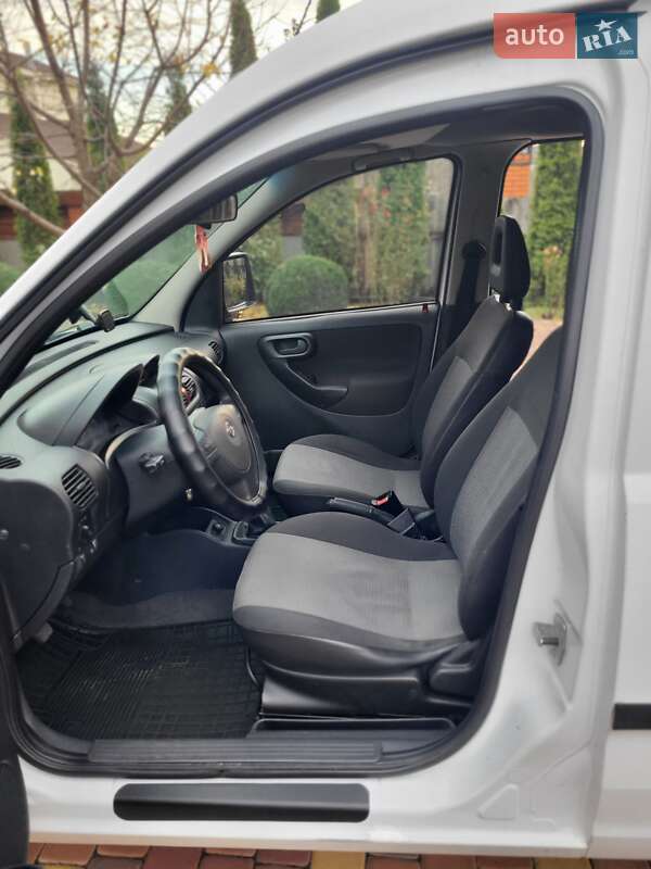 Мінівен Opel Combo 2006 в Смілі фото 13 Мінівен Opel Combo 2006 в Смілі