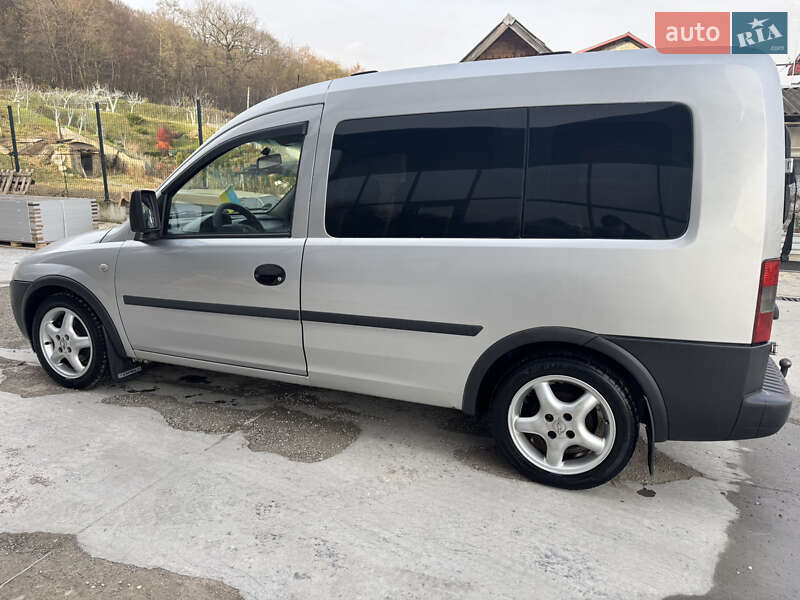 Минивэн Opel Combo 2004 в Теребовле