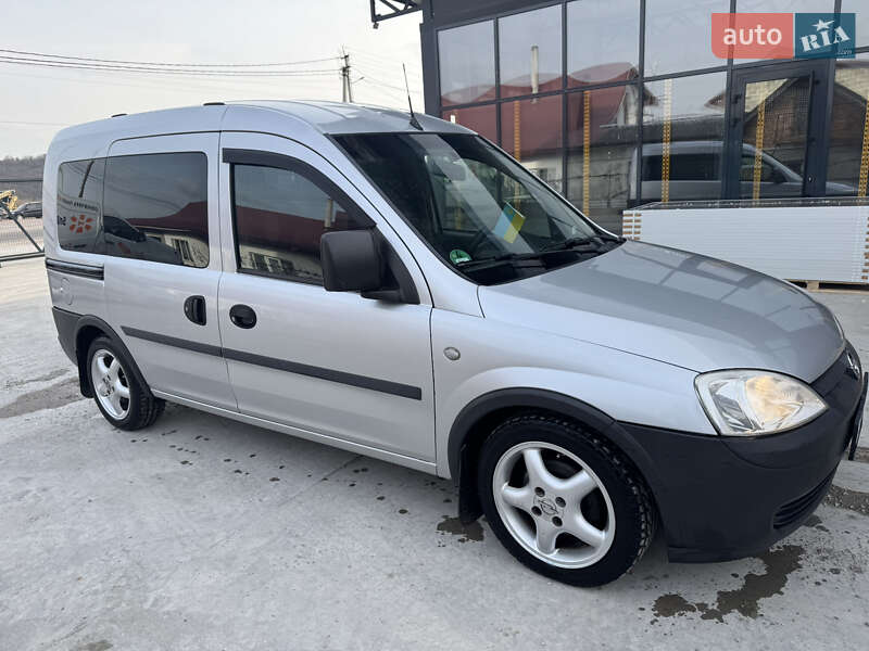 Минивэн Opel Combo 2004 в Теребовле