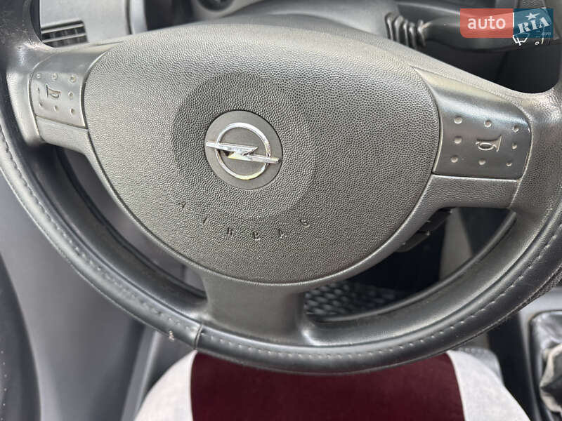 Минивэн Opel Combo 2004 в Теребовле