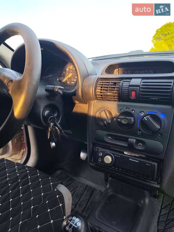 Вантажний фургон Opel Combo 1999 в Чугуєві фото 3 Вантажний фургон Opel Combo 1999 в Чугуєві