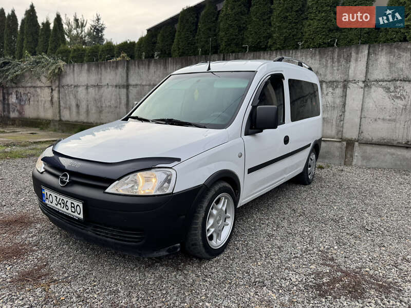 Минивэн Opel Combo 2007 в Виноградове фото 6 Минивэн Opel Combo 2007 в Виноградове