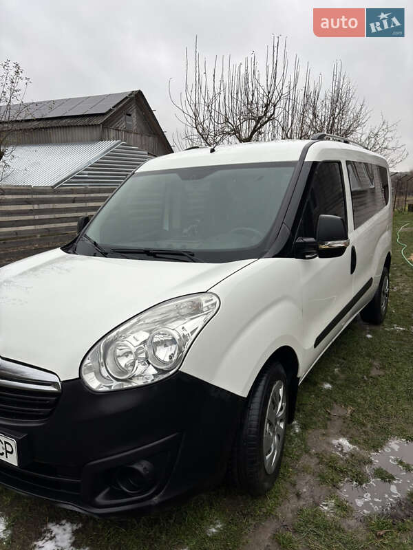 Мінівен Opel Combo 2016 в Житомирі фото Мінівен Opel Combo 2016 в Житомирі