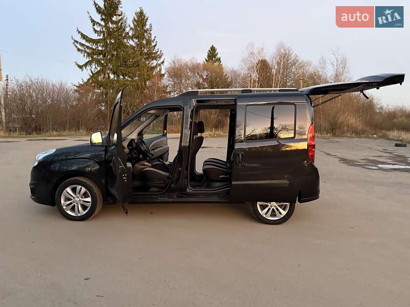 Минивэн Opel Combo 2012 в Трускавце