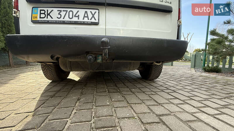 Вантажний фургон Opel Combo 2005 в Костопілі