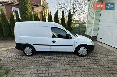 Вантажний фургон Opel Combo 2005 в Костопілі