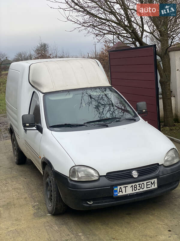 Минивэн Opel Combo 2000 в Тысменице