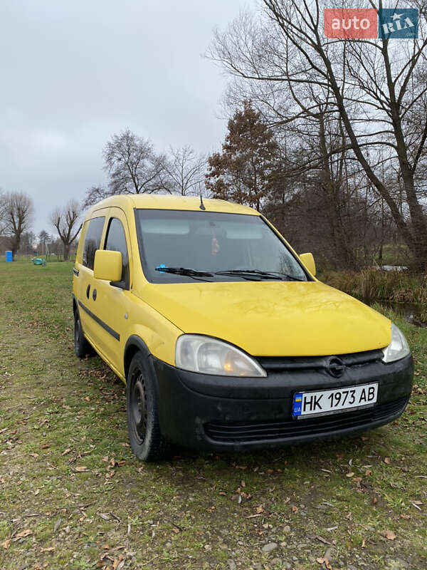 Минивэн Opel Combo 2011 в Ивано-Франковске