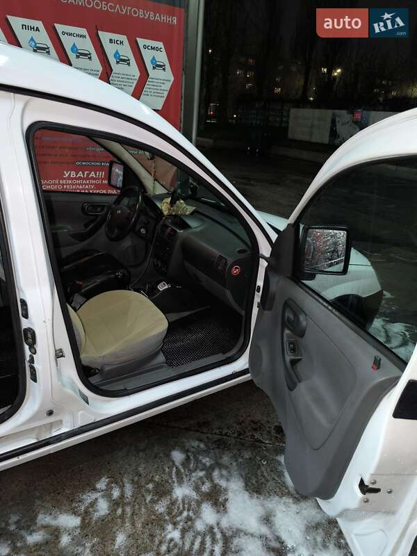 Минивэн Opel Combo 2002 в Киеве фото 34 Минивэн Opel Combo 2002 в Киеве