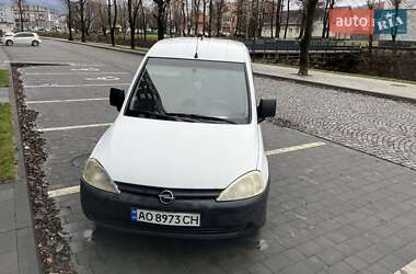 Грузовой фургон Opel Combo 2003 в Сваляве