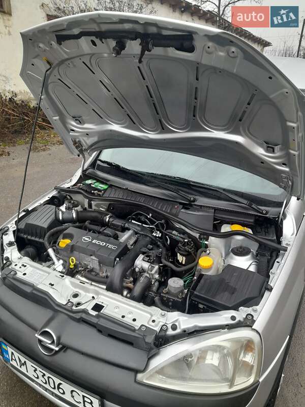 Минивэн Opel Combo 2005 в Казатине