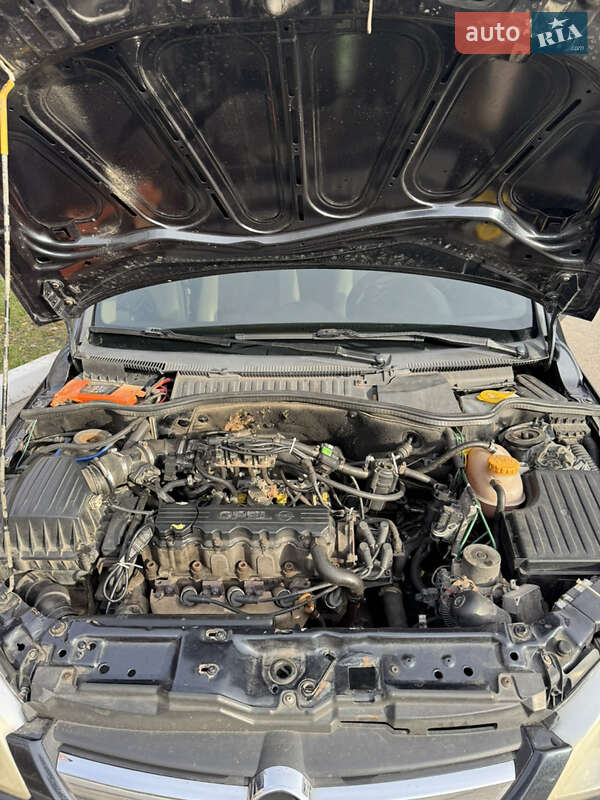 Минивэн Opel Combo 2005 в Киеве