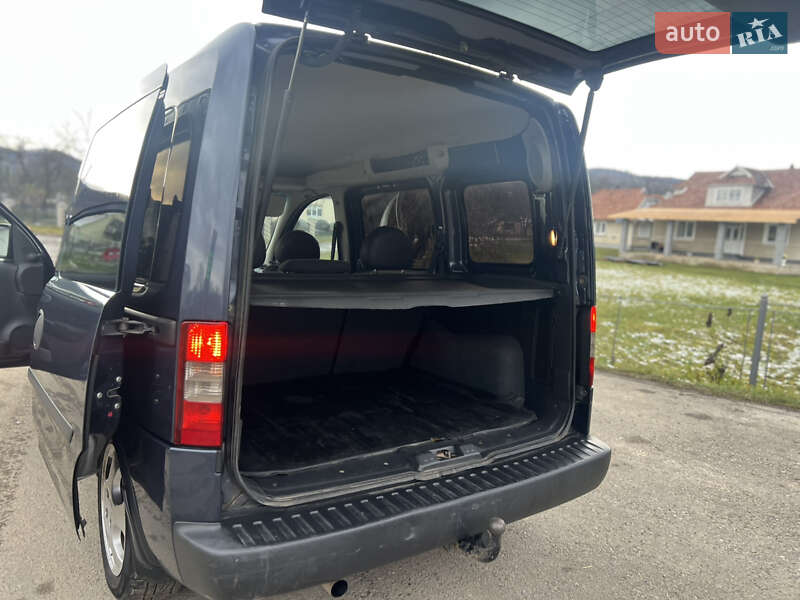 Мінівен Opel Combo 2010 в Коломиї фото 35 Мінівен Opel Combo 2010 в Коломиї