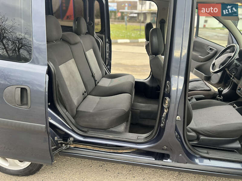 Мінівен Opel Combo 2010 в Коломиї фото 40 Мінівен Opel Combo 2010 в Коломиї