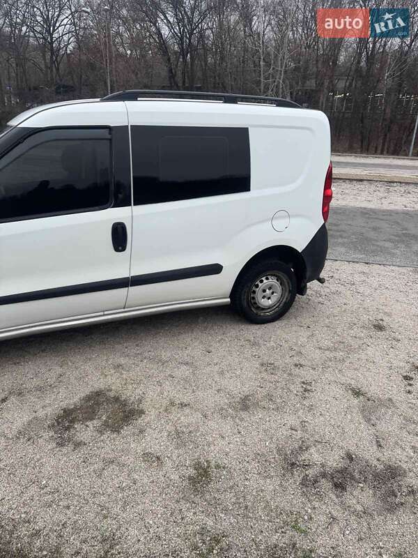 Грузовой фургон Opel Combo 2013 в Днепре