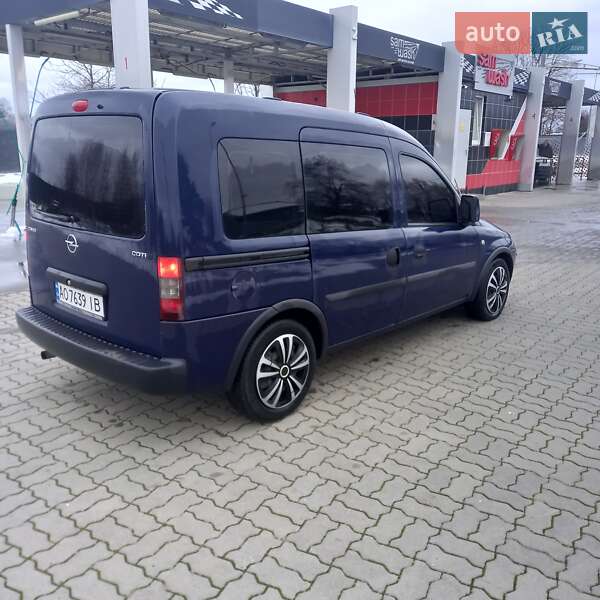Минивэн Opel Combo 2008 в Стрые