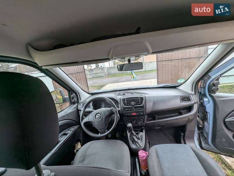 Мінівен Opel Combo 2011 в Черкасах фото 2 Мінівен Opel Combo 2011 в Черкасах