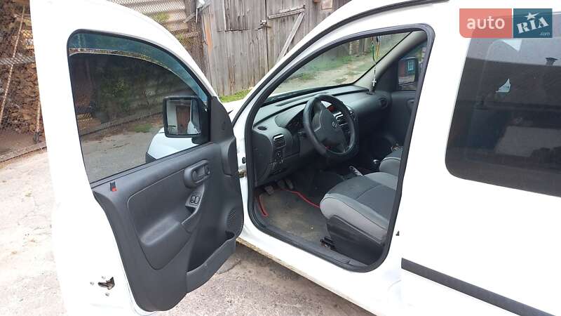 Opel Combo 2010