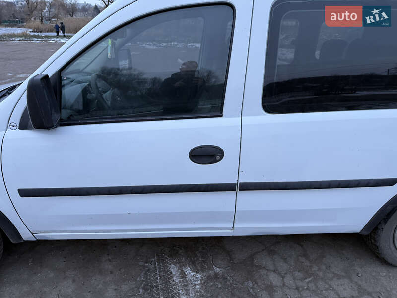 Минивэн Opel Combo 2005 в Балте