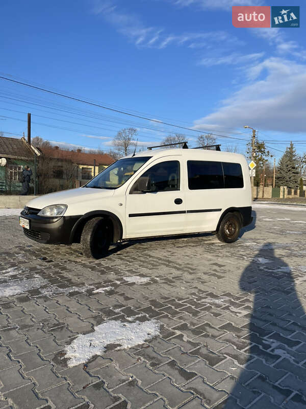 Минивэн Opel Combo 2007 в Калуше
