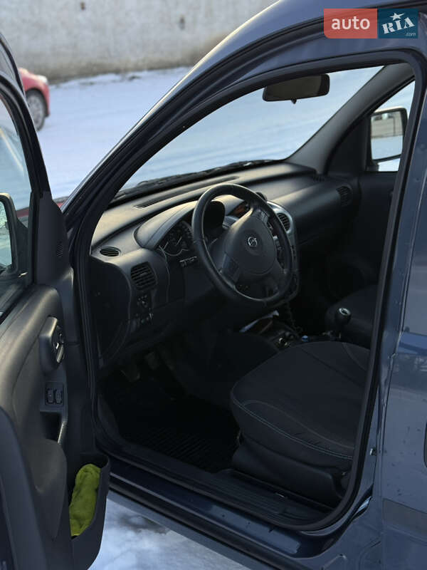 Минивэн Opel Combo 2007 в Микулинцах