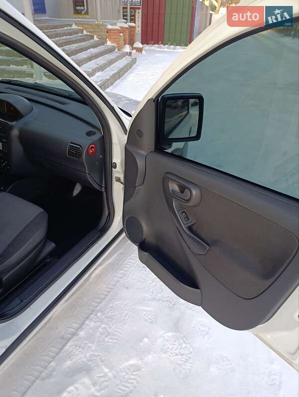 Минивэн Opel Combo 2006 в Хмельнике