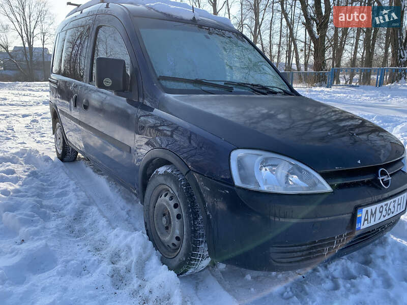 Opel Combo 2004