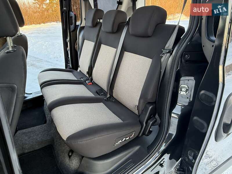 Мінівен Opel Combo 2012 в Трускавці