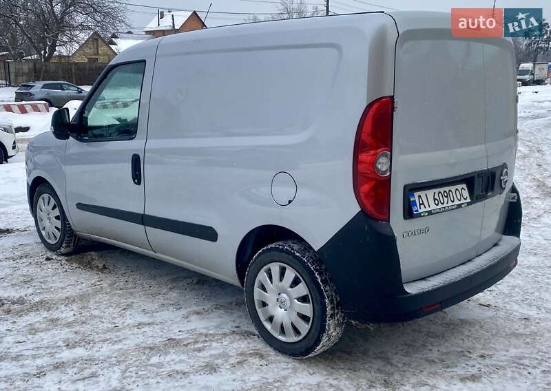 Вантажівка Opel Combo 2012 в Києві фото 8 Вантажівка Opel Combo 2012 в Києві