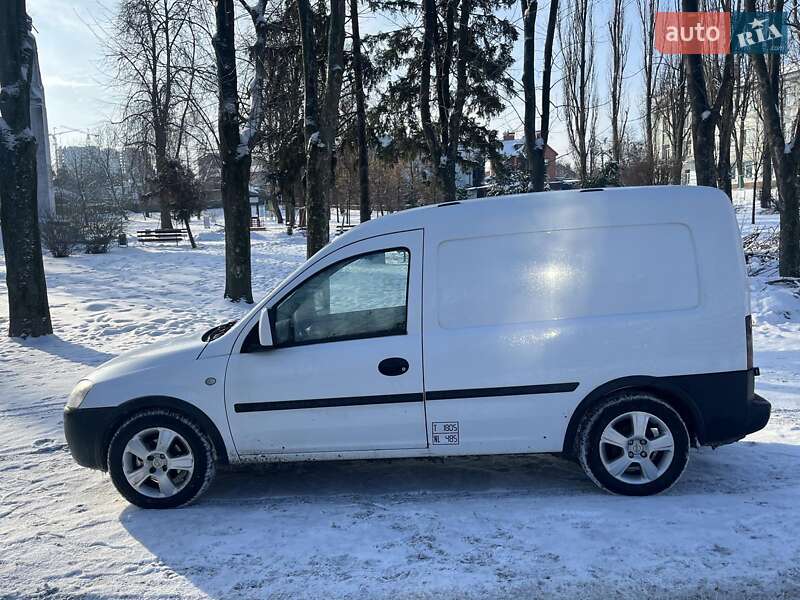 Вантажний фургон Opel Combo 2011 в Києві фото 35 Вантажний фургон Opel Combo 2011 в Києві