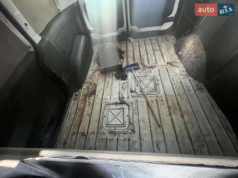 Вантажний фургон Opel Combo 2011 в Києві фото 25 Вантажний фургон Opel Combo 2011 в Києві