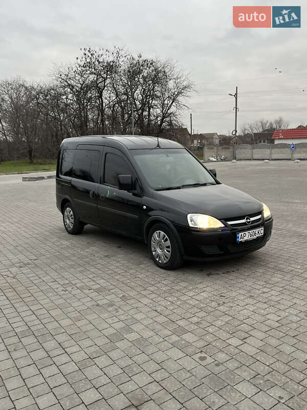 Мінівен Opel Combo 2006 в Запоріжжі фото 2 Мінівен Opel Combo 2006 в Запоріжжі