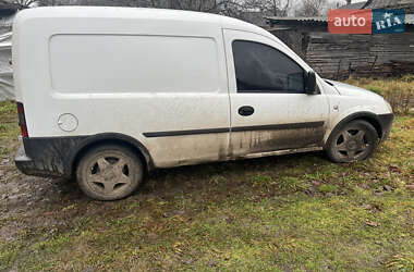 Грузовой фургон Opel Combo 2003 в Маневичах