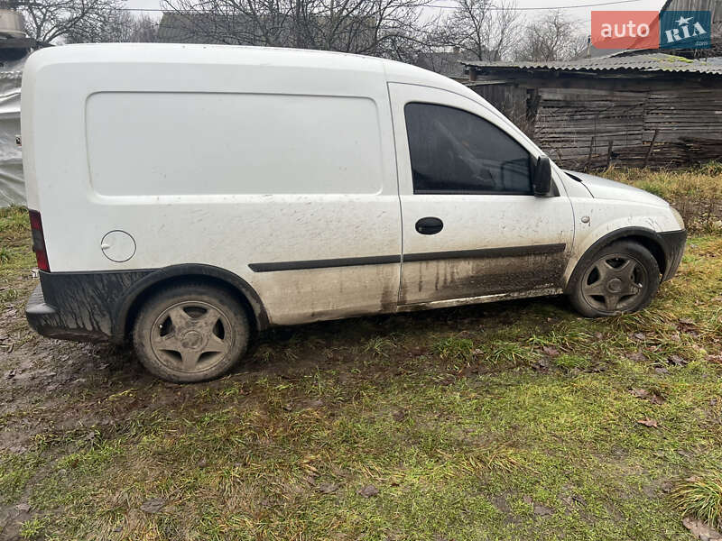 Грузовой фургон Opel Combo 2003 в Маневичах