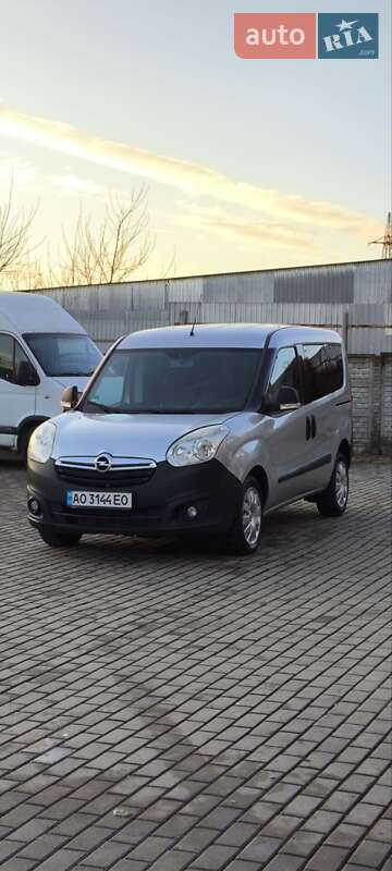 2015 Opel Combo, VIN W0L6VYF1BG9574156:plate — фото 1 (autoria)