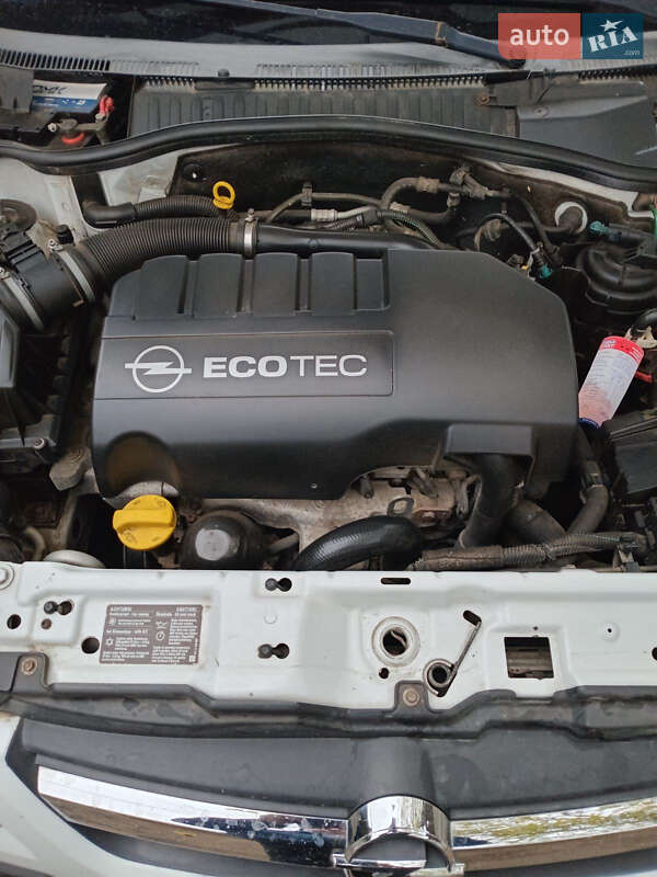 Вантажний фургон Opel Combo 2011 в Арцизові