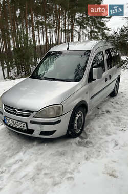 Мінівен Opel Combo 2009 в Острозі