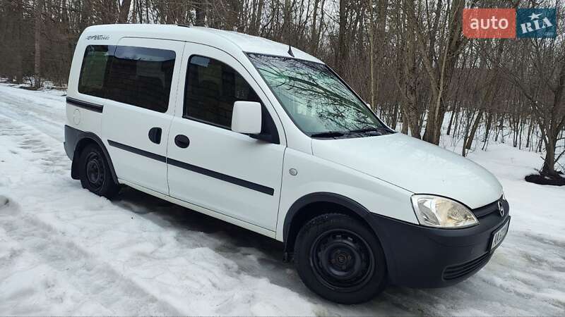 Мінівен Opel Combo 2011 в Києві фото 7 Мінівен Opel Combo 2011 в Києві