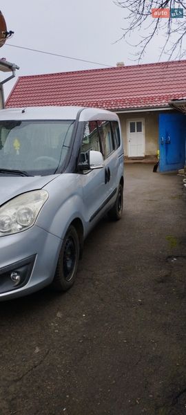 Мінівен Opel Combo 2012 в Коломиї