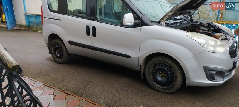Минивэн Opel Combo 2012 в Коломые
