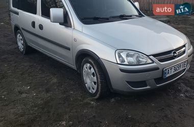 Минивэн Opel Combo 2006 в Калуше