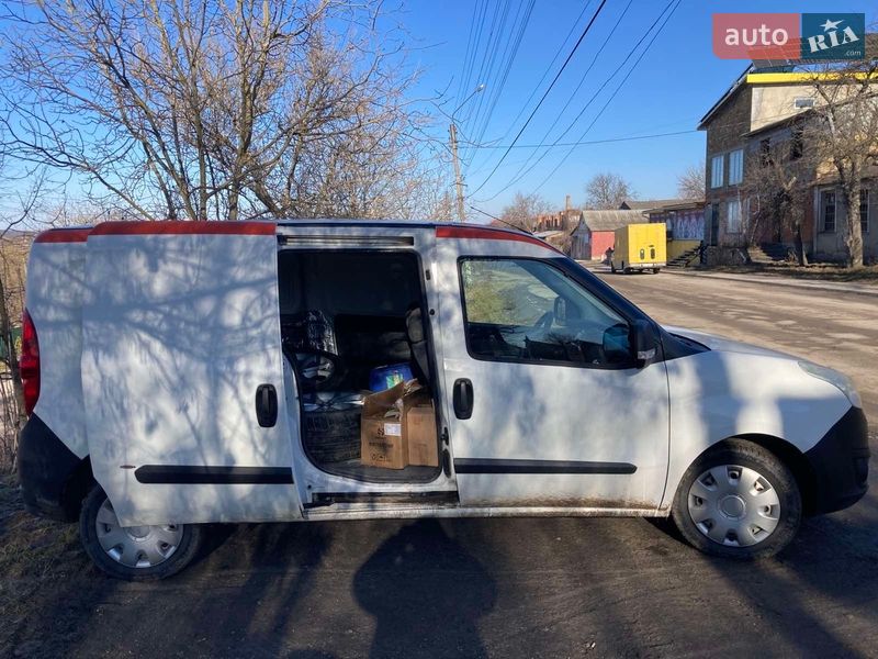 Вантажний фургон Opel Combo 2013 в Хмельницькому