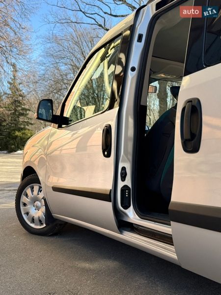 Мінівен Opel Combo 2013 в Києві