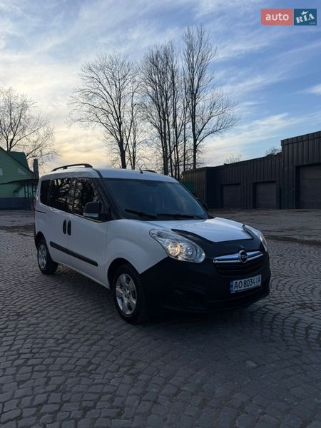 Минивэн Opel Combo 2012 в Тячеве