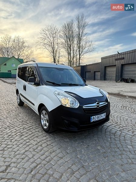 Минивэн Opel Combo 2012 в Тячеве